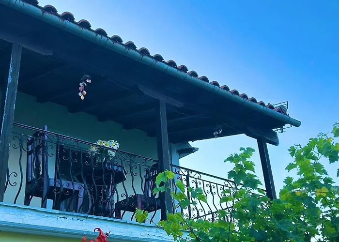 Erato's Nest - Pilion